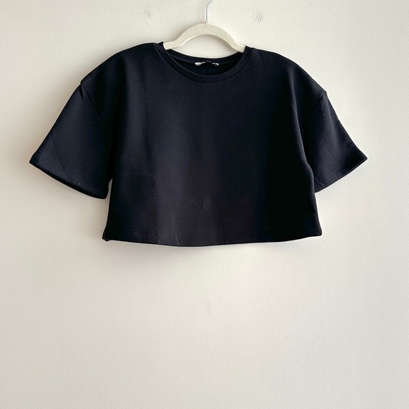 ZARA Black Cropped Sweatshirt, Athleisure Short Sleeve Crewneck, Medium - Picture 2 of 16